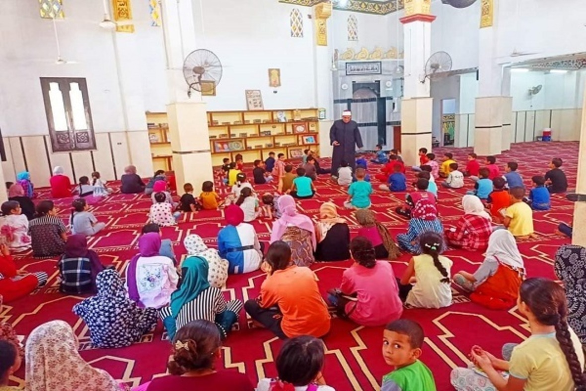 Mısırlı çocuklar camilerde yaz Kur'an kurslarını olumlu karşıladı