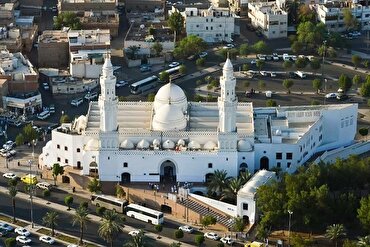 Kıbleteyn Camii 24 saat ziyaretçilere açık