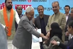 Hindistan’da Müslüman kadın doktora çirkin saldırı