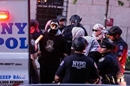 Columbia Üniversitesi’nde İsrail’i protesto eden onlarca öğrenci tutuklandı