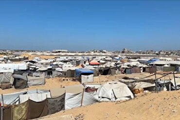 İsrail’in göçü dayattığı Gazze’de “ölülerin yattığı” mezarlıklar “diriler” için sığınak oldu