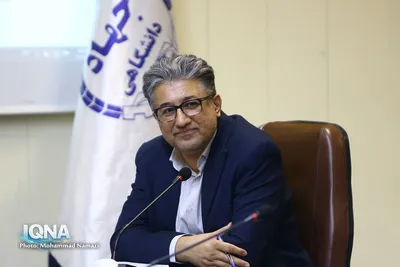 نشست «بررسی تجربه زیسته بلاگرهای دینی در ترویج قرآن با توجه به مقوله حفظ قرآن»