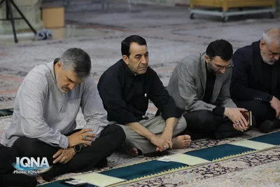 غبارروبی حرم حضرت معصومه (س) توسط جامعه قرآنی 