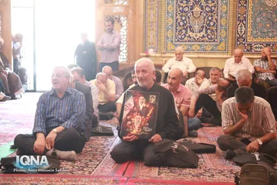مراسم چهلمین روز خاکسپاری رهبر شهید در بازار تهران