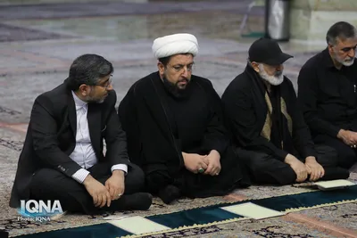 غبارروبی حرم حضرت معصومه (س) توسط جامعه قرآنی 