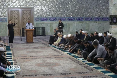 غبارروبی حرم حضرت معصومه (س) توسط جامعه قرآنی 