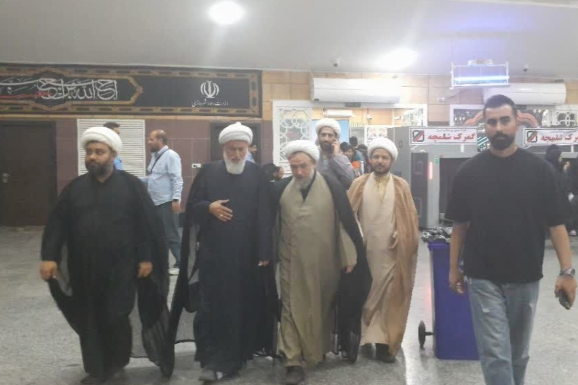 بازدید مسئول سازمان بسیج اساتید، طلاب و روحانیون کشور از مواکب اربعین در خوزستان بازدید مسئول سازمان بسیج اساتید، طلاب و روحانیون کشور از مواکب اربعین در خوزستان